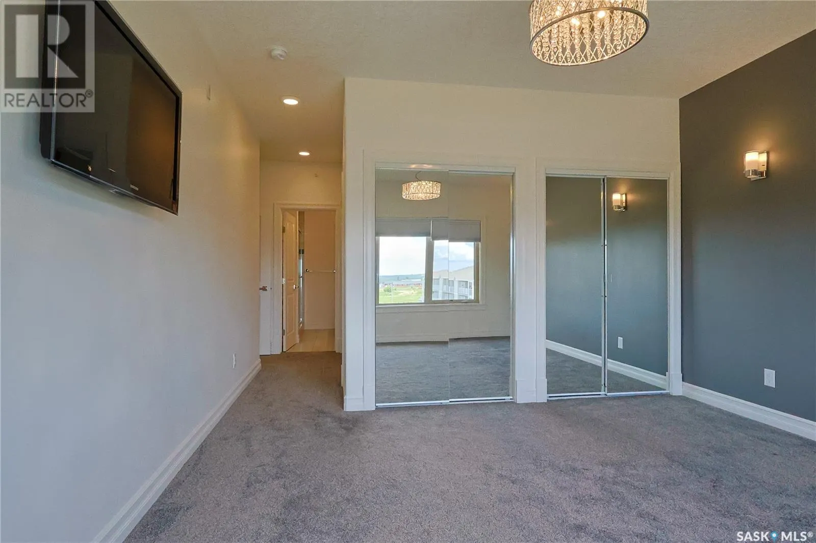 308 2800 Lakeview DRIVE
