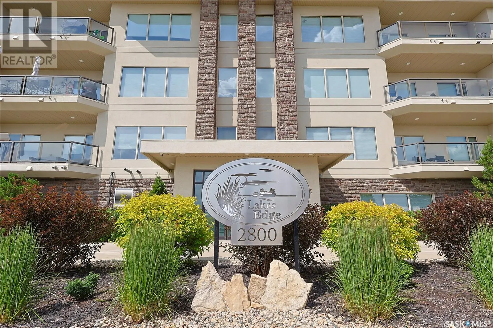308 2800 Lakeview DRIVE