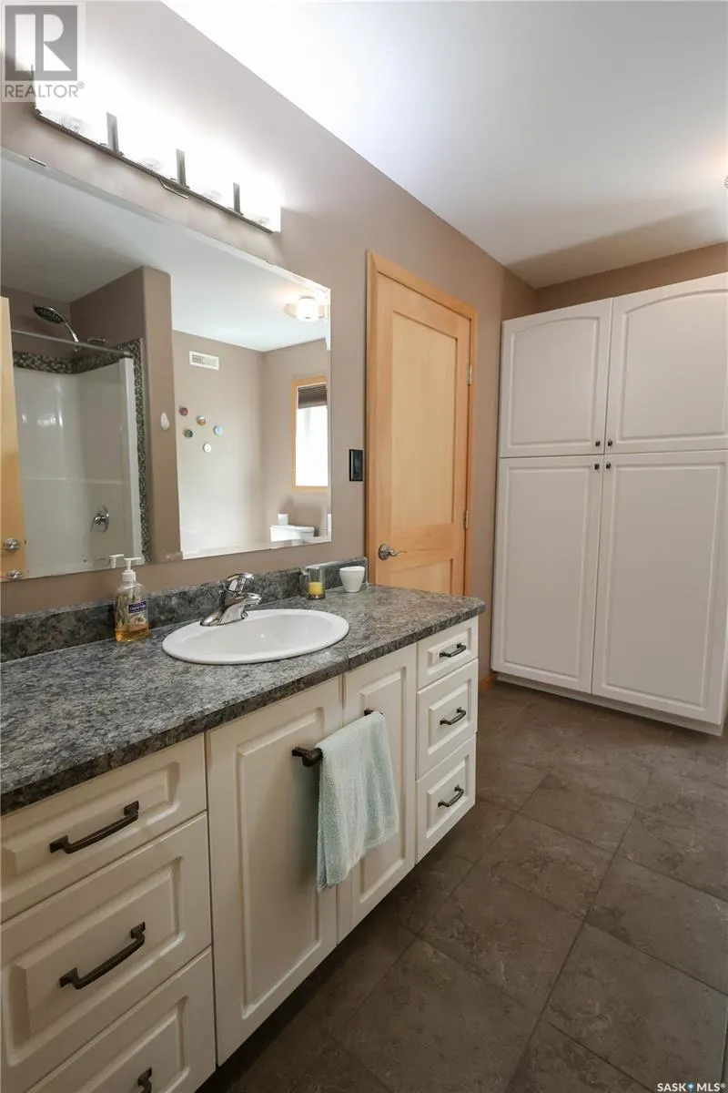 33 Carwin Park DRIVE