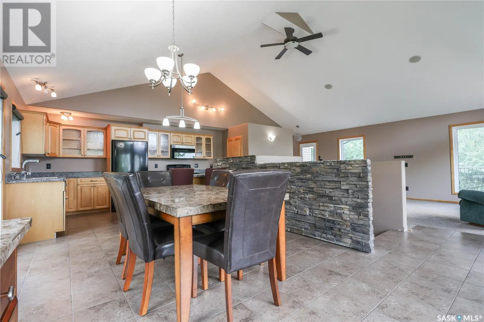 33 Carwin Park DRIVE