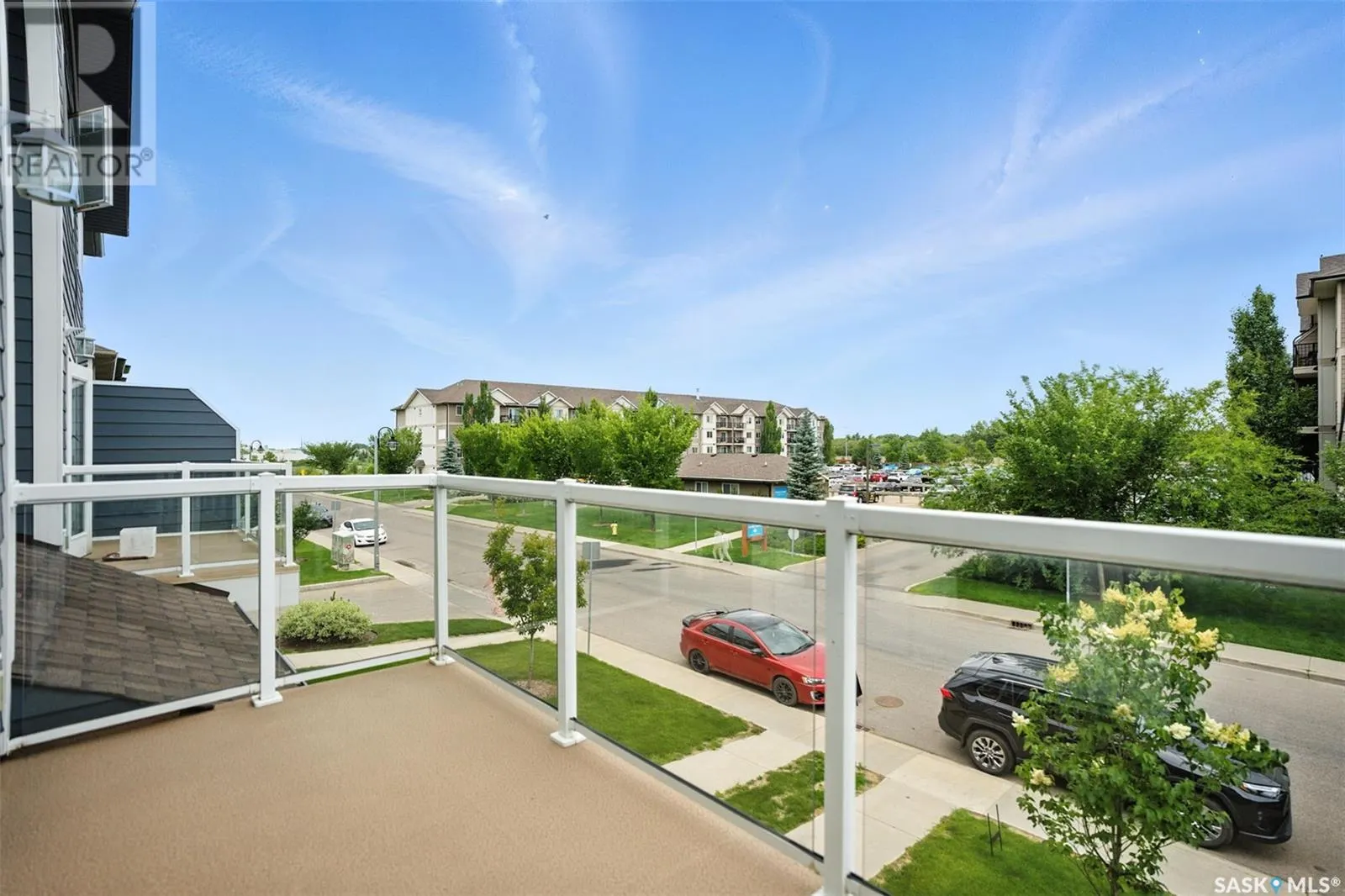 206 212 Willis CRESCENT