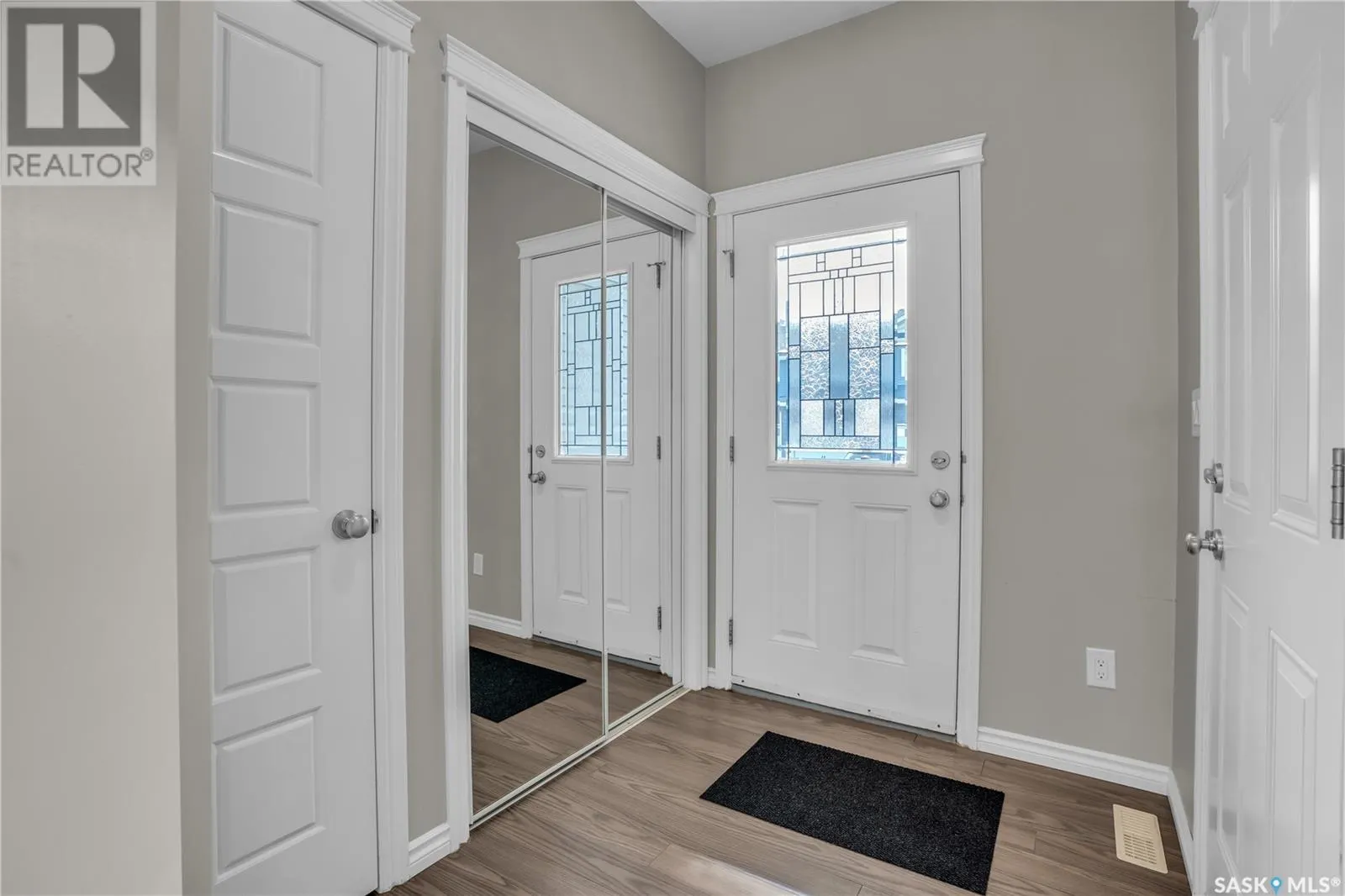39 115 Veltkamp CRESCENT
