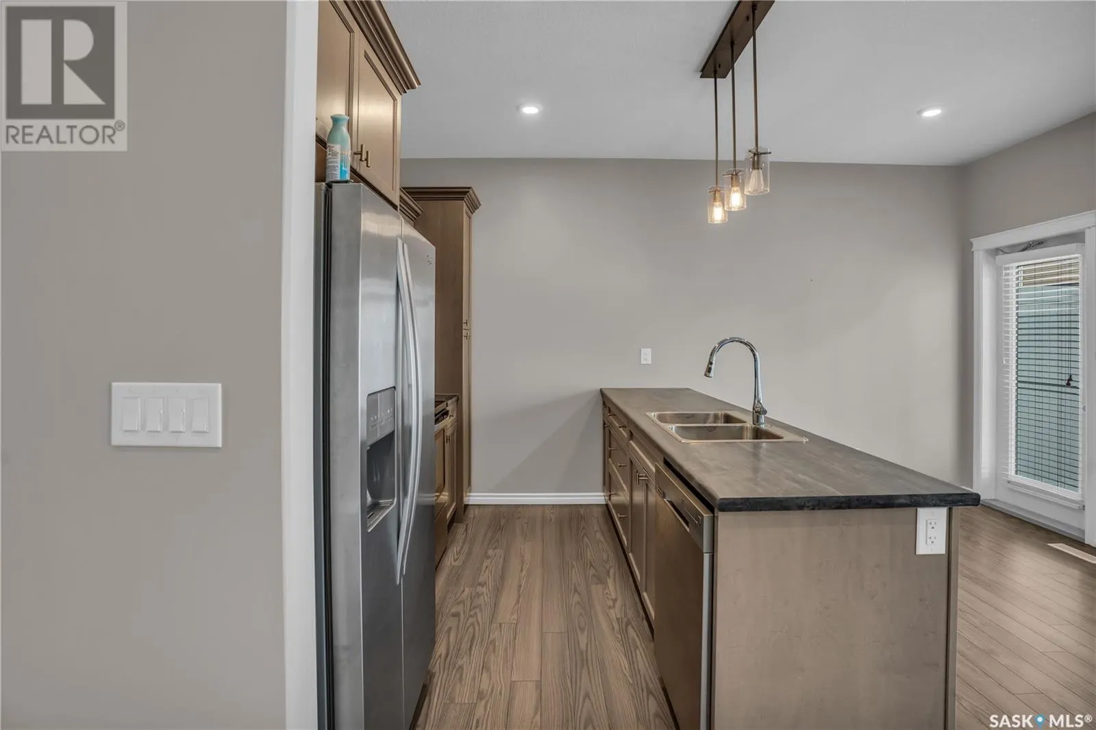 39 115 Veltkamp CRESCENT