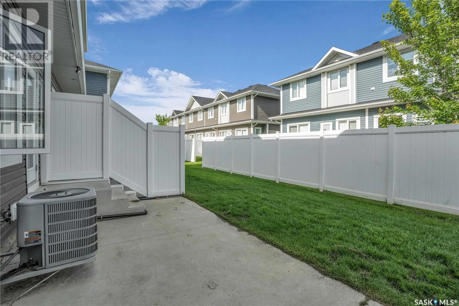 39 115 Veltkamp CRESCENT
