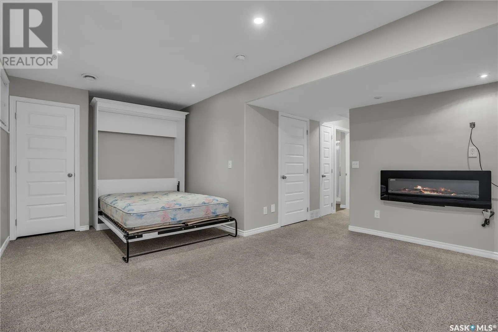39 115 Veltkamp CRESCENT