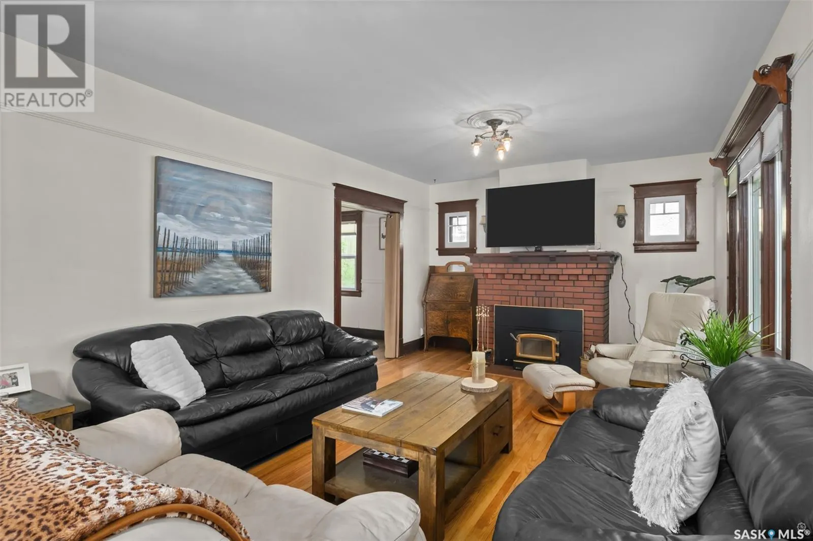 365 19th STREET W