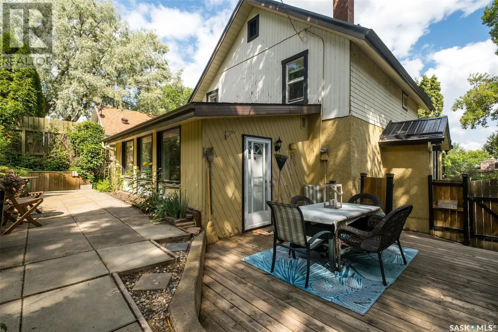 365 19th STREET W
