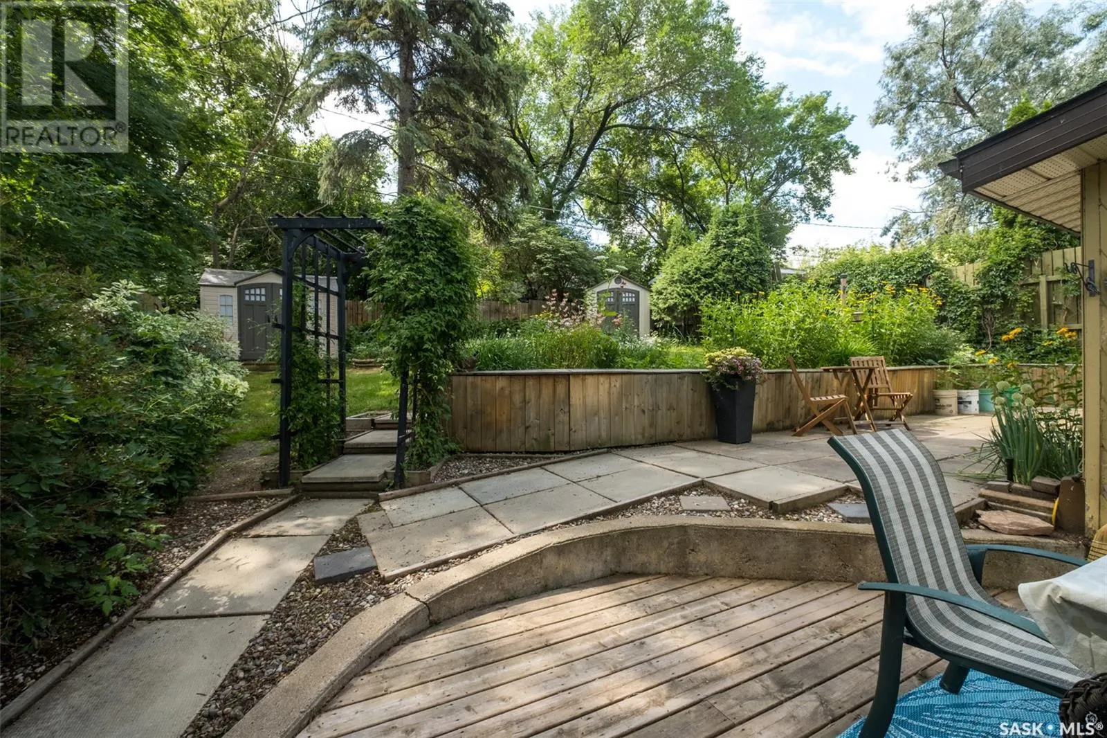 365 19th STREET W