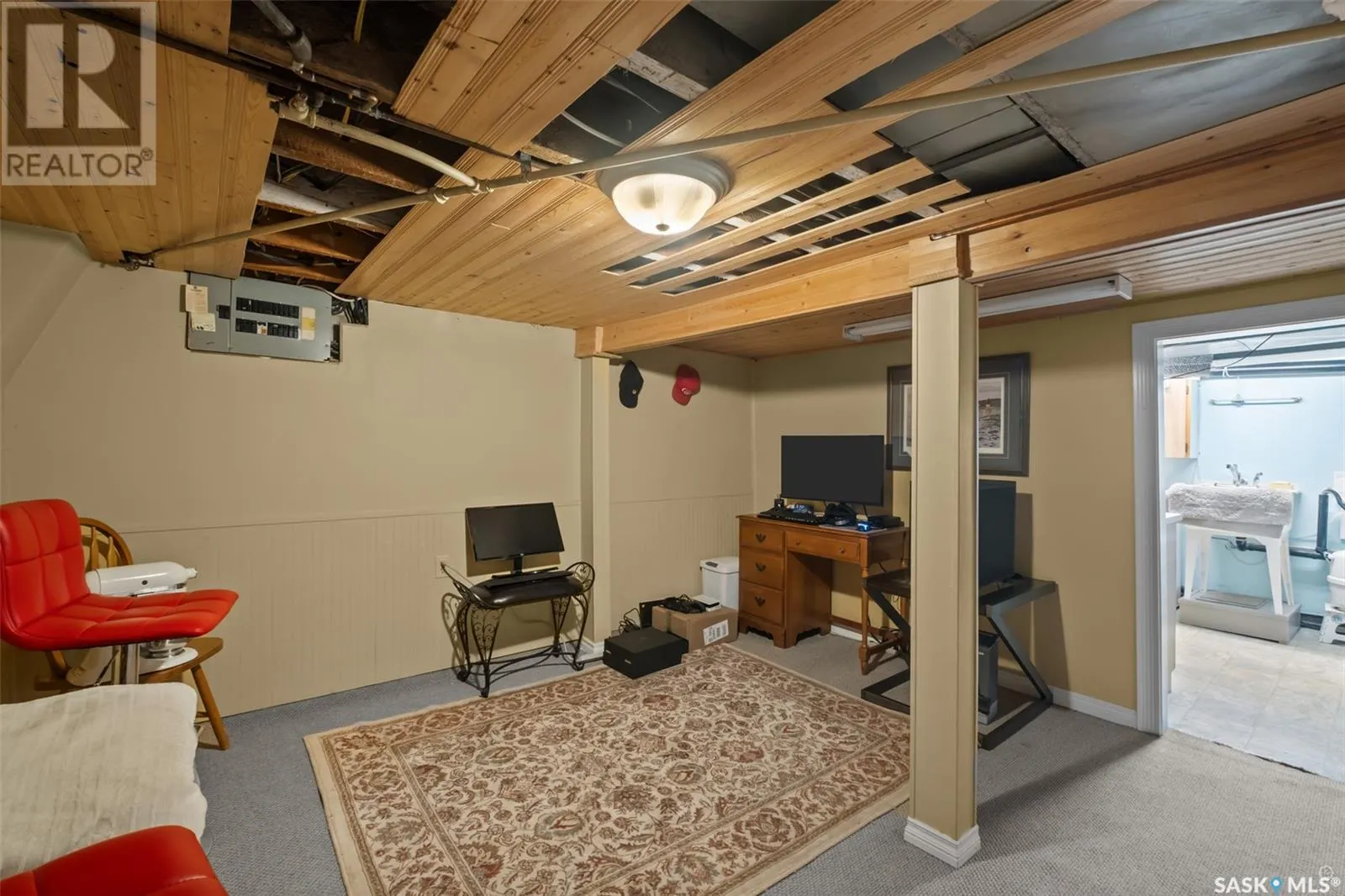 365 19th STREET W