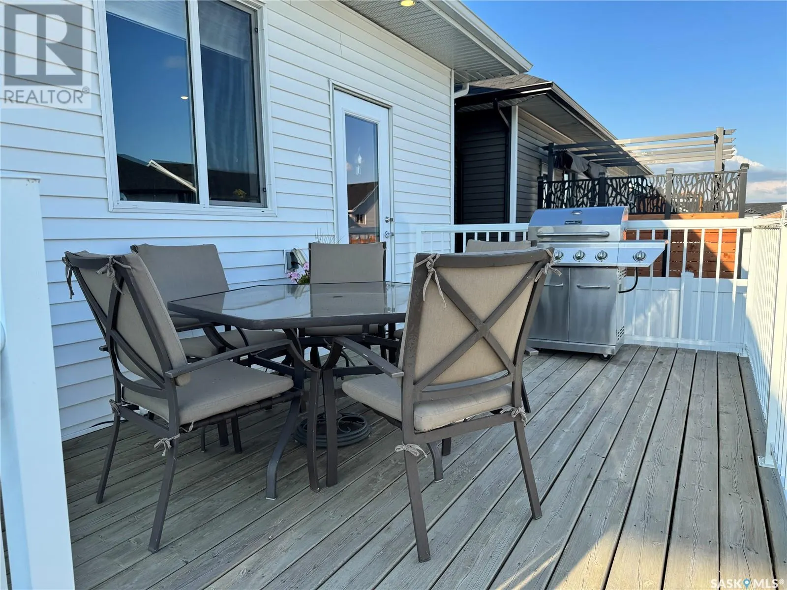 809 Weir CRESCENT