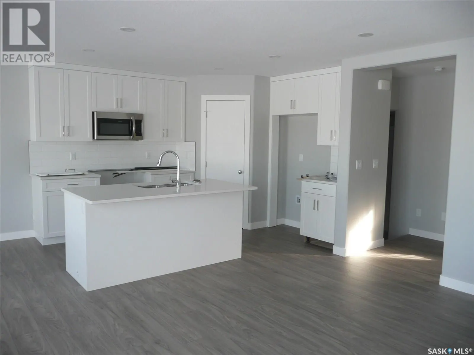 482 Doran CRESCENT