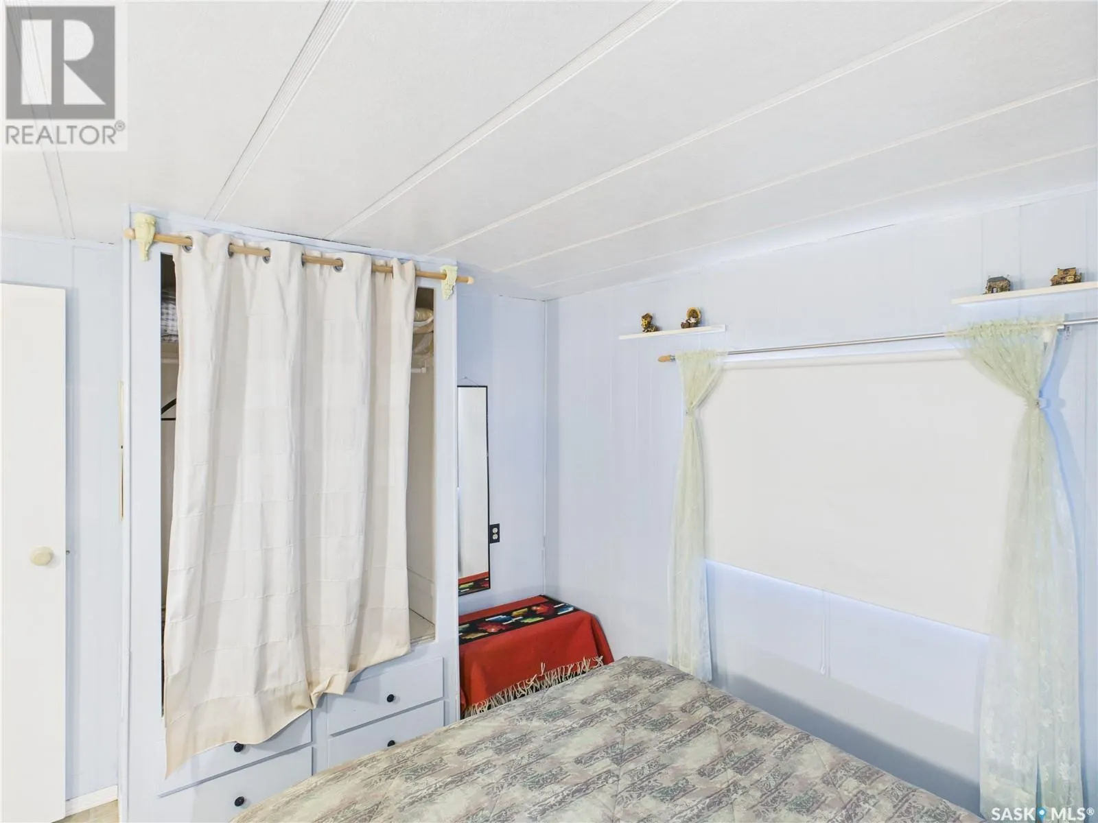 24 Ambrose LANE