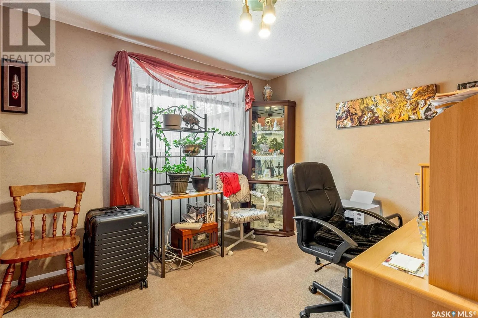 6107 Holmes DRIVE