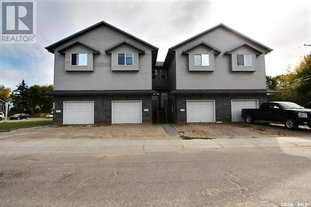 201 10th STREET E