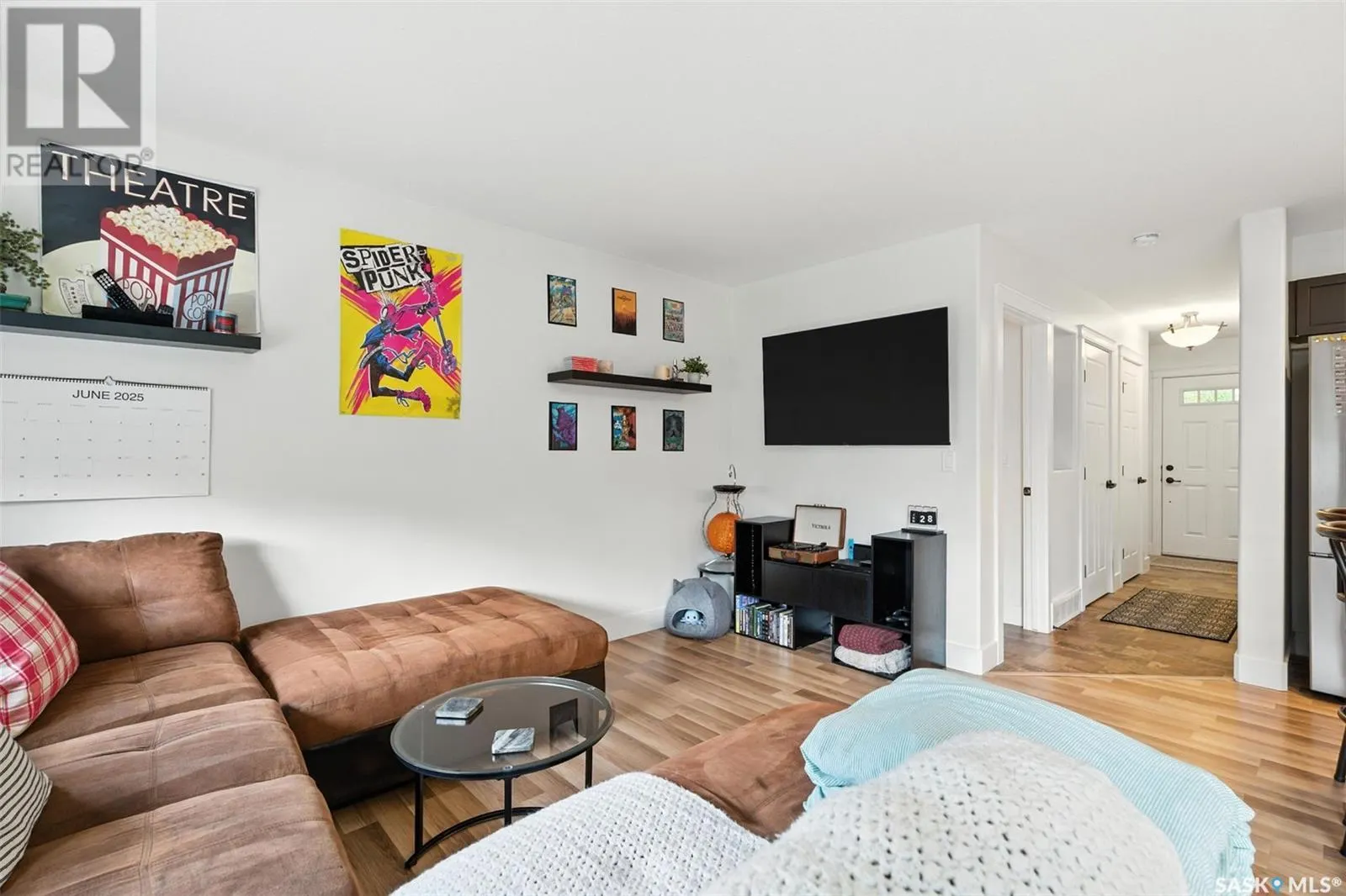 118 901 4th STREET S