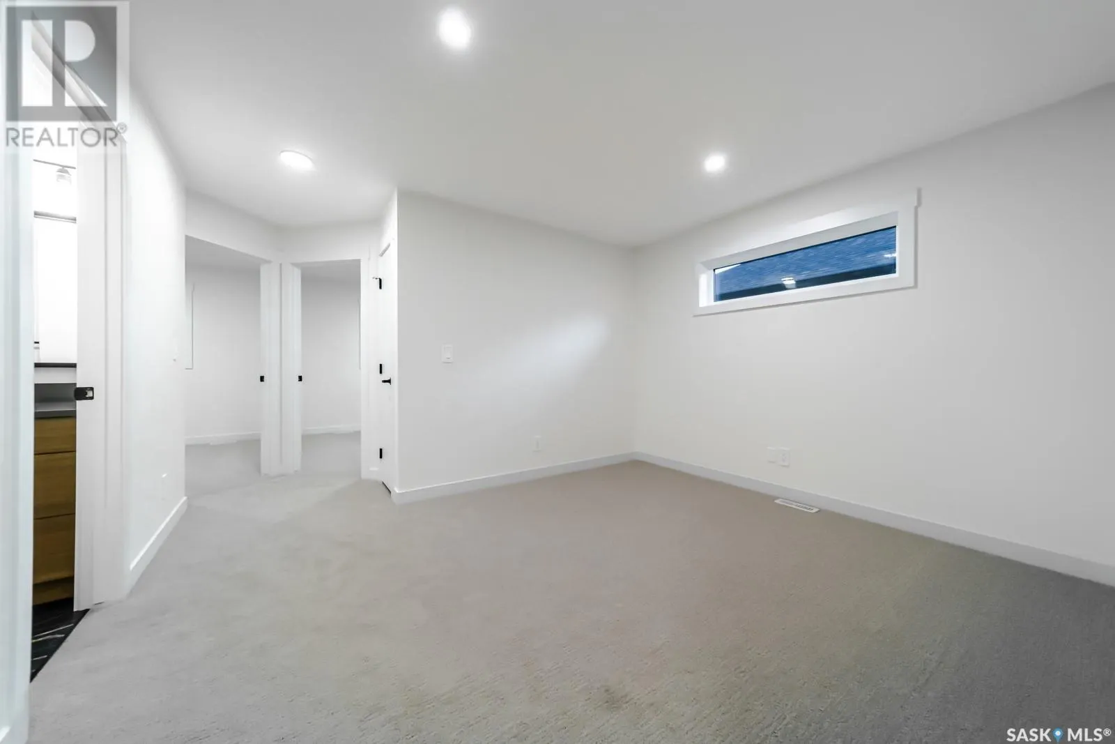 499 Doran CRESCENT