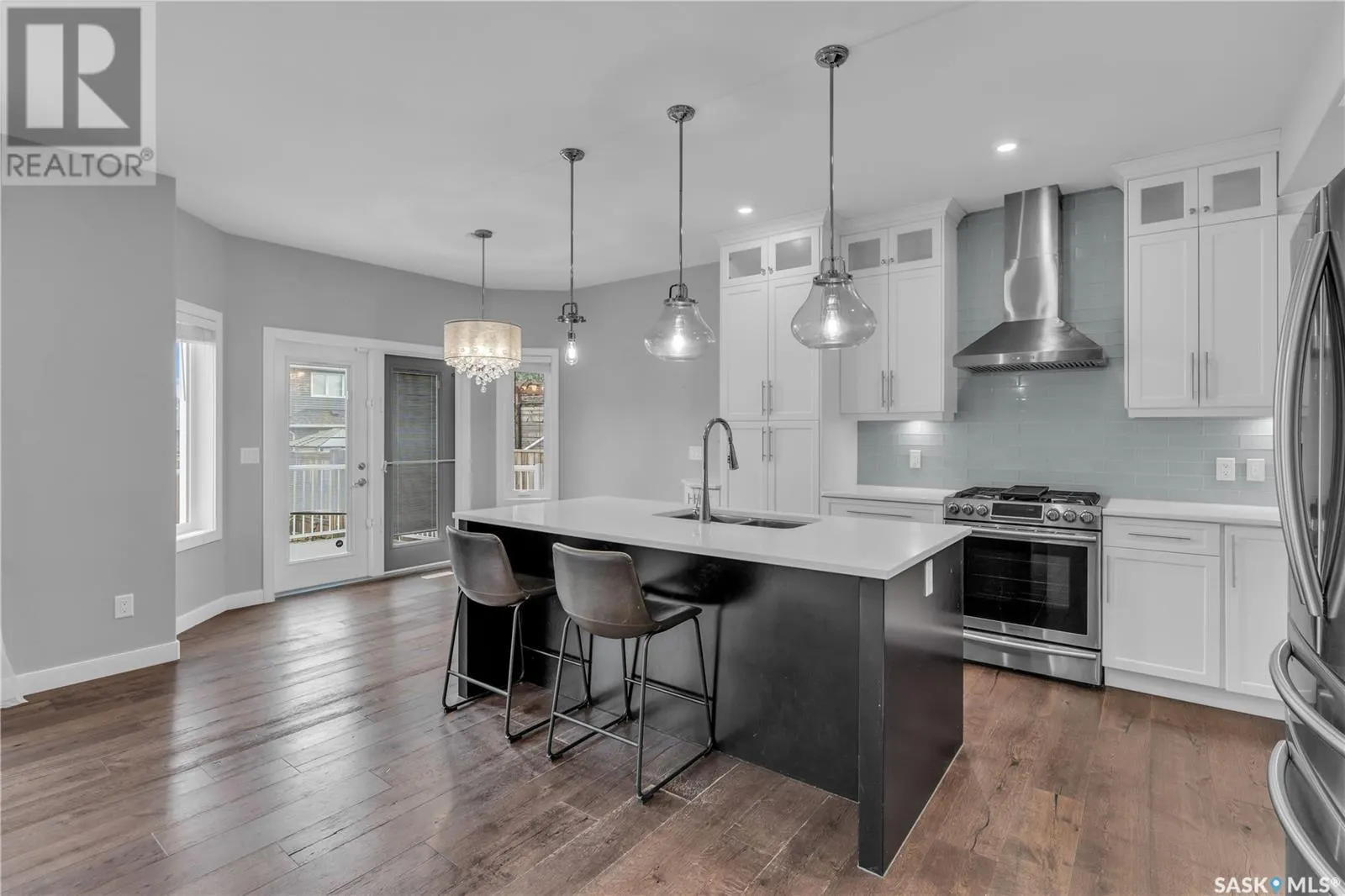 447 Veltkamp CRESCENT