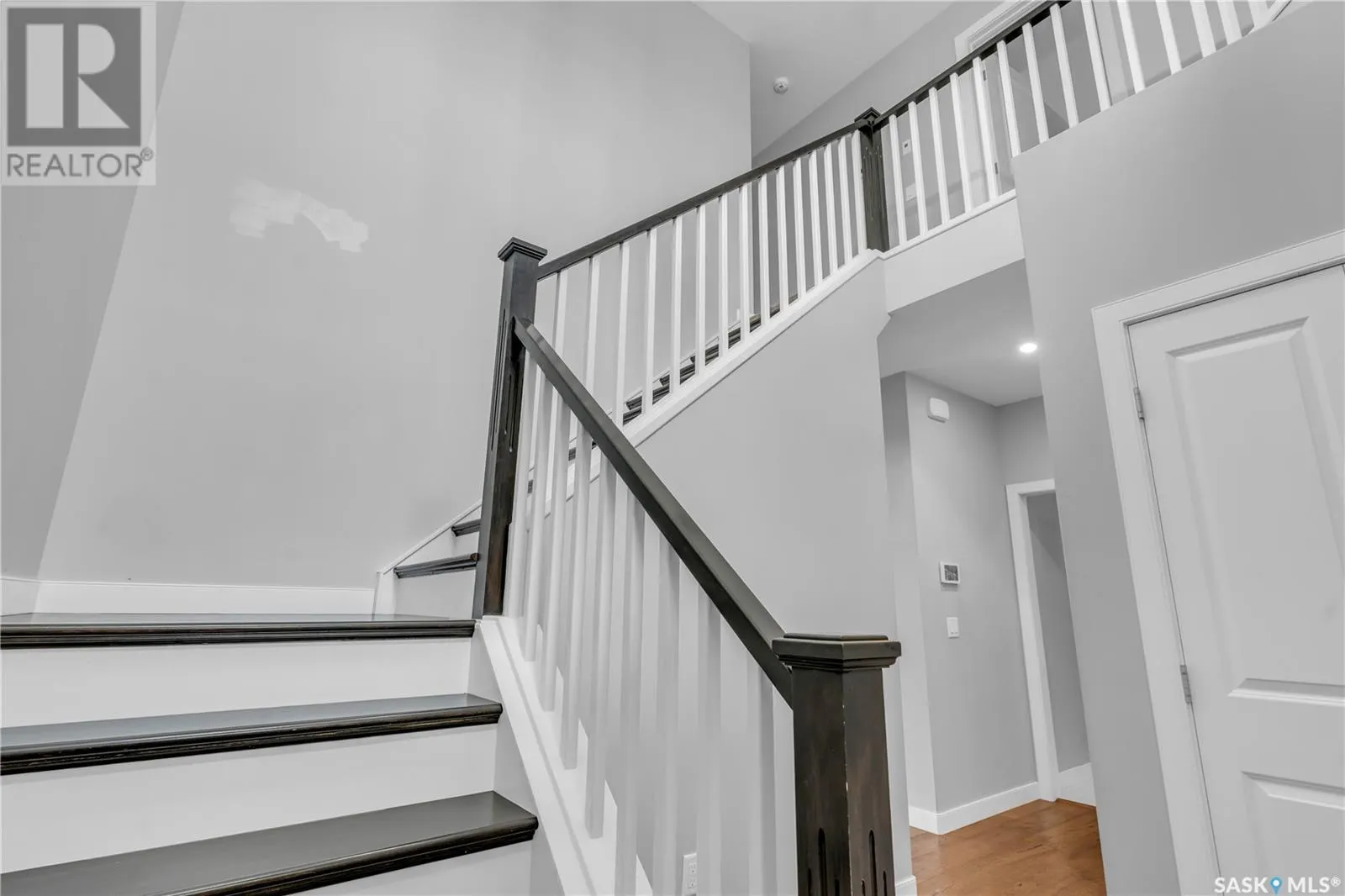447 Veltkamp CRESCENT