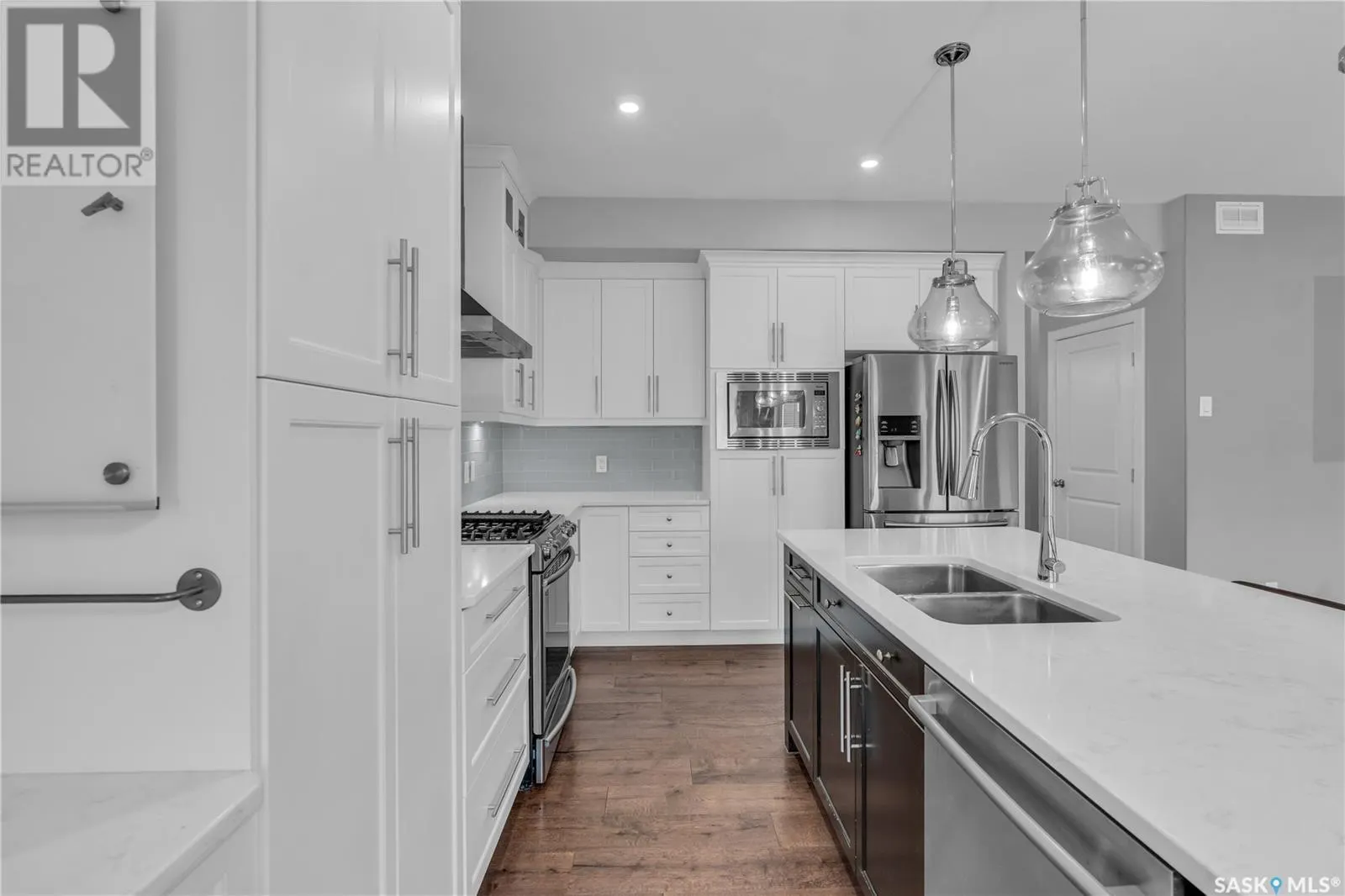 447 Veltkamp CRESCENT