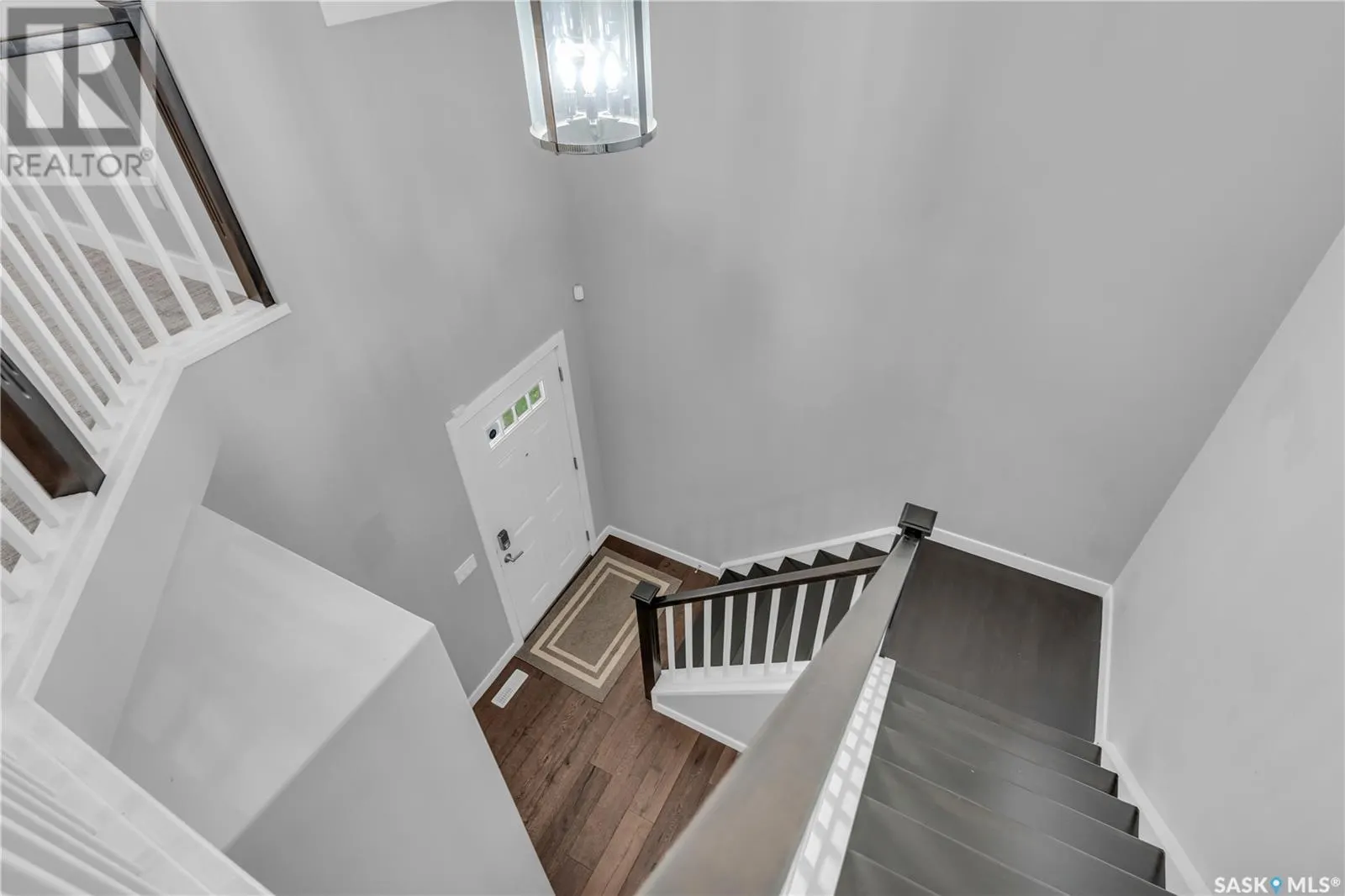 447 Veltkamp CRESCENT