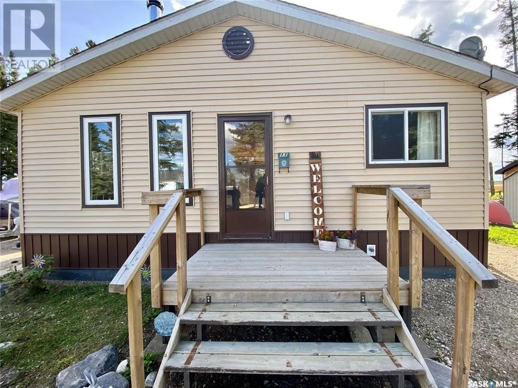 11 Norland PLACE