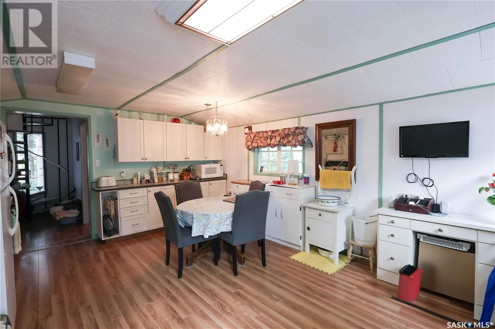 1004 Kenneth Drive