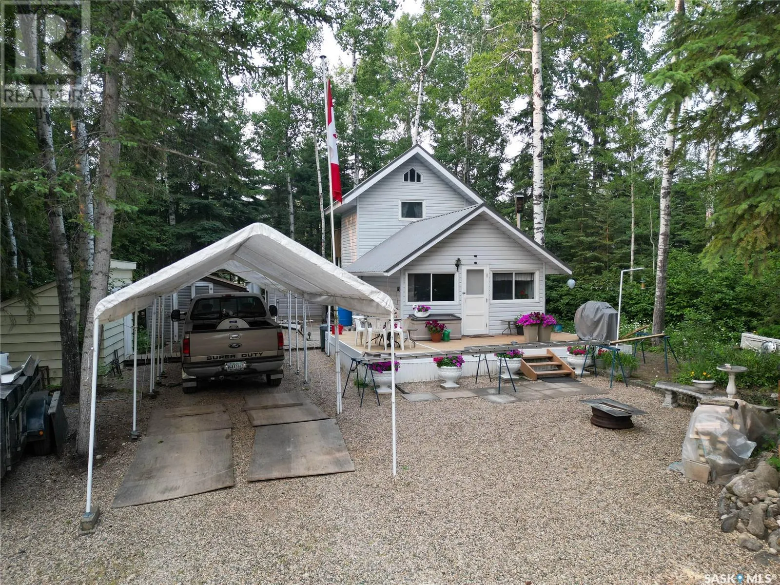 1004 Kenneth Drive