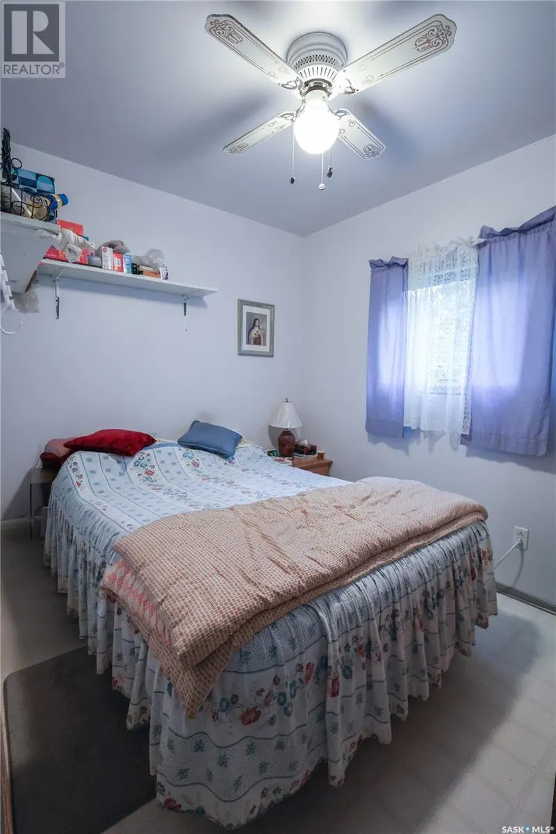 1004 Kenneth Drive