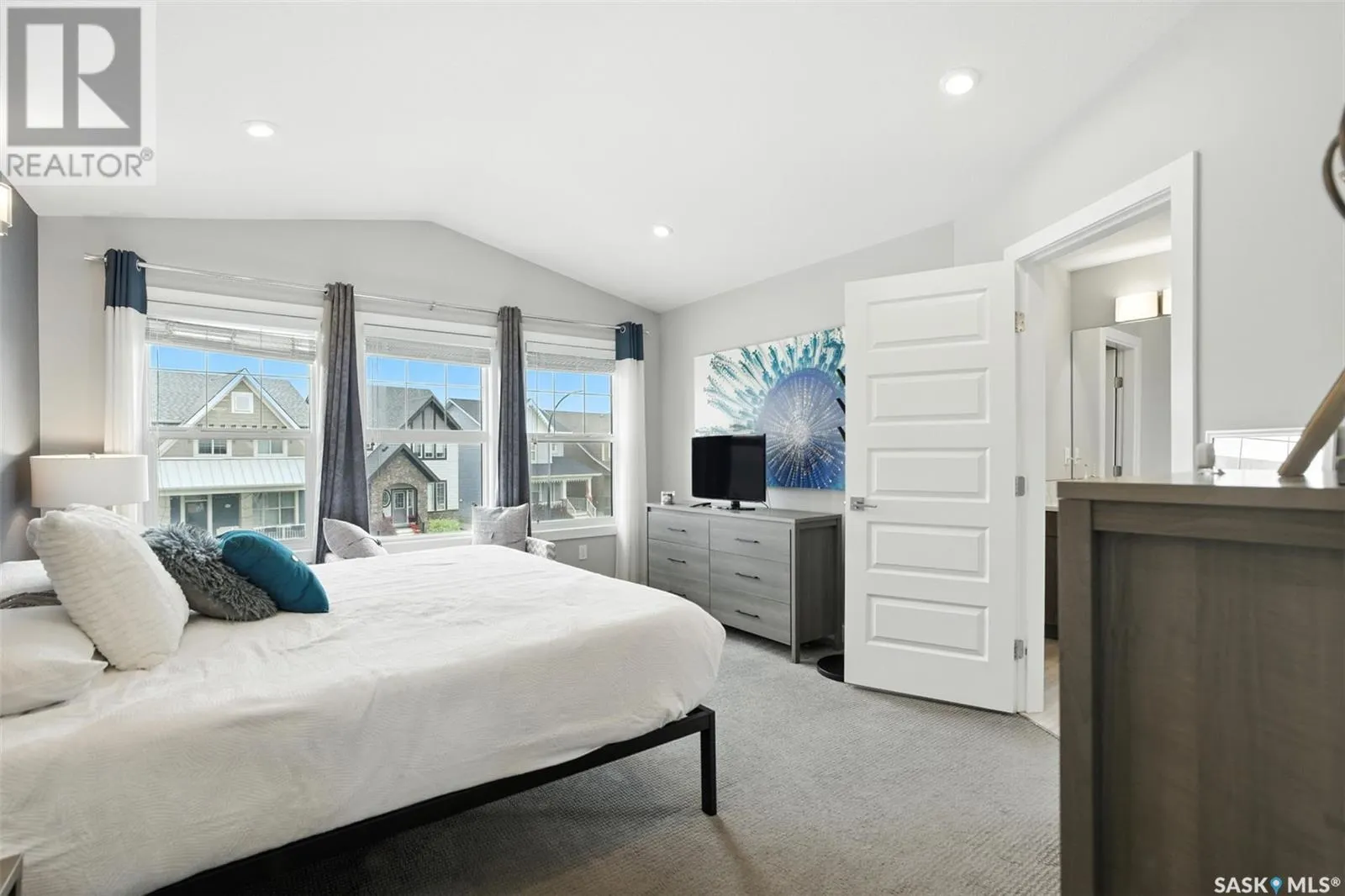 212 Secord WAY
