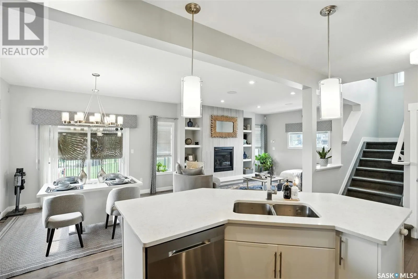 212 Secord WAY