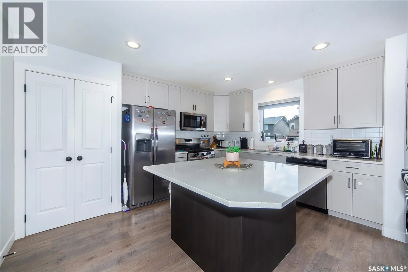 337 GERMAIN MANOR