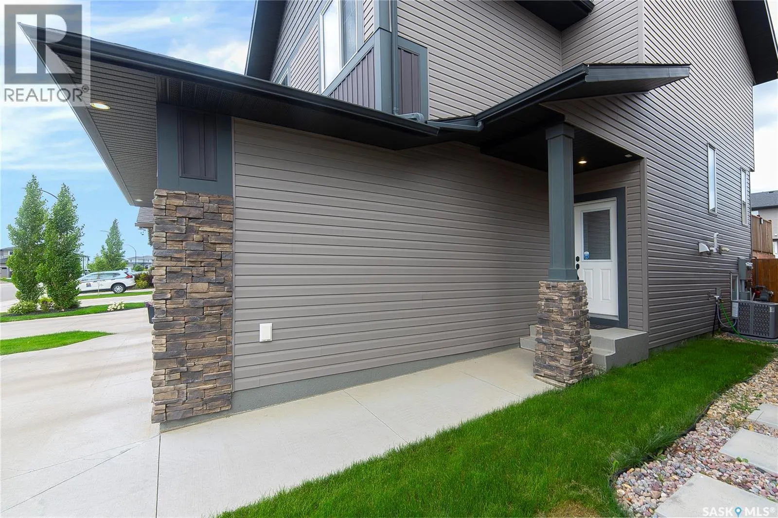 337 GERMAIN MANOR