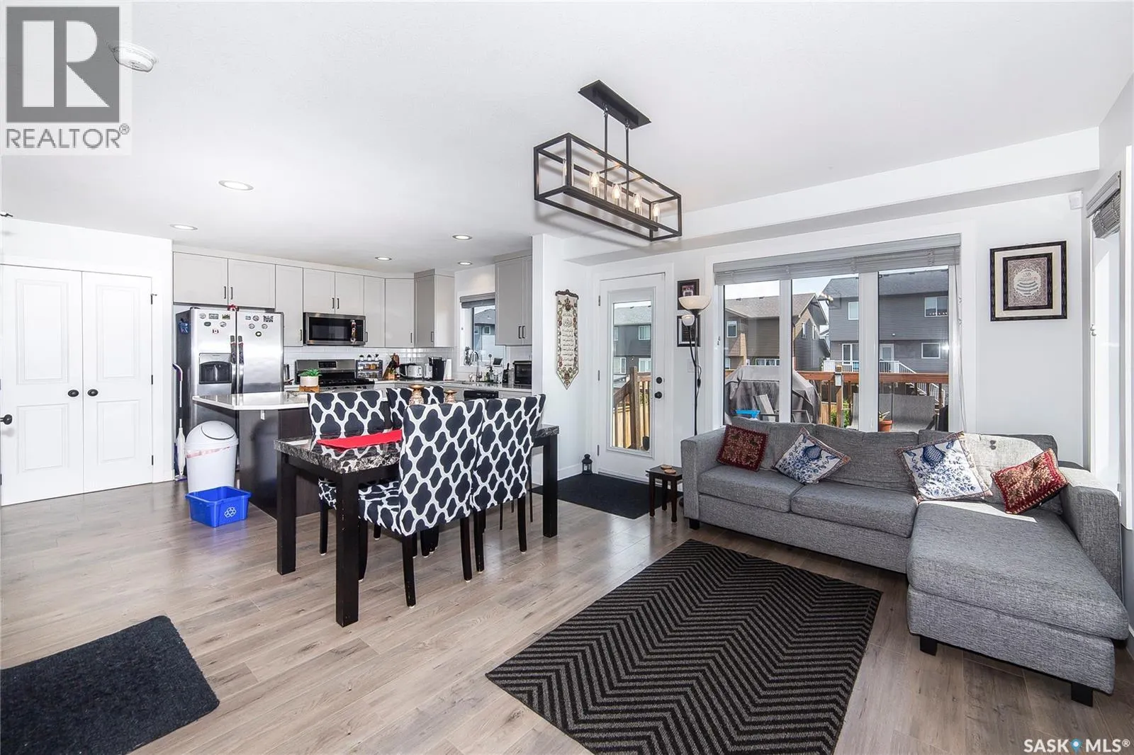 337 GERMAIN MANOR