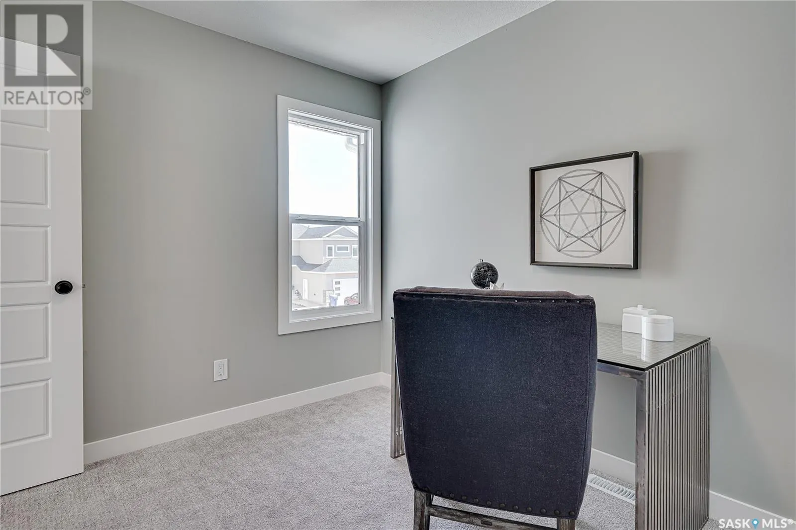 458 Doran CRESCENT