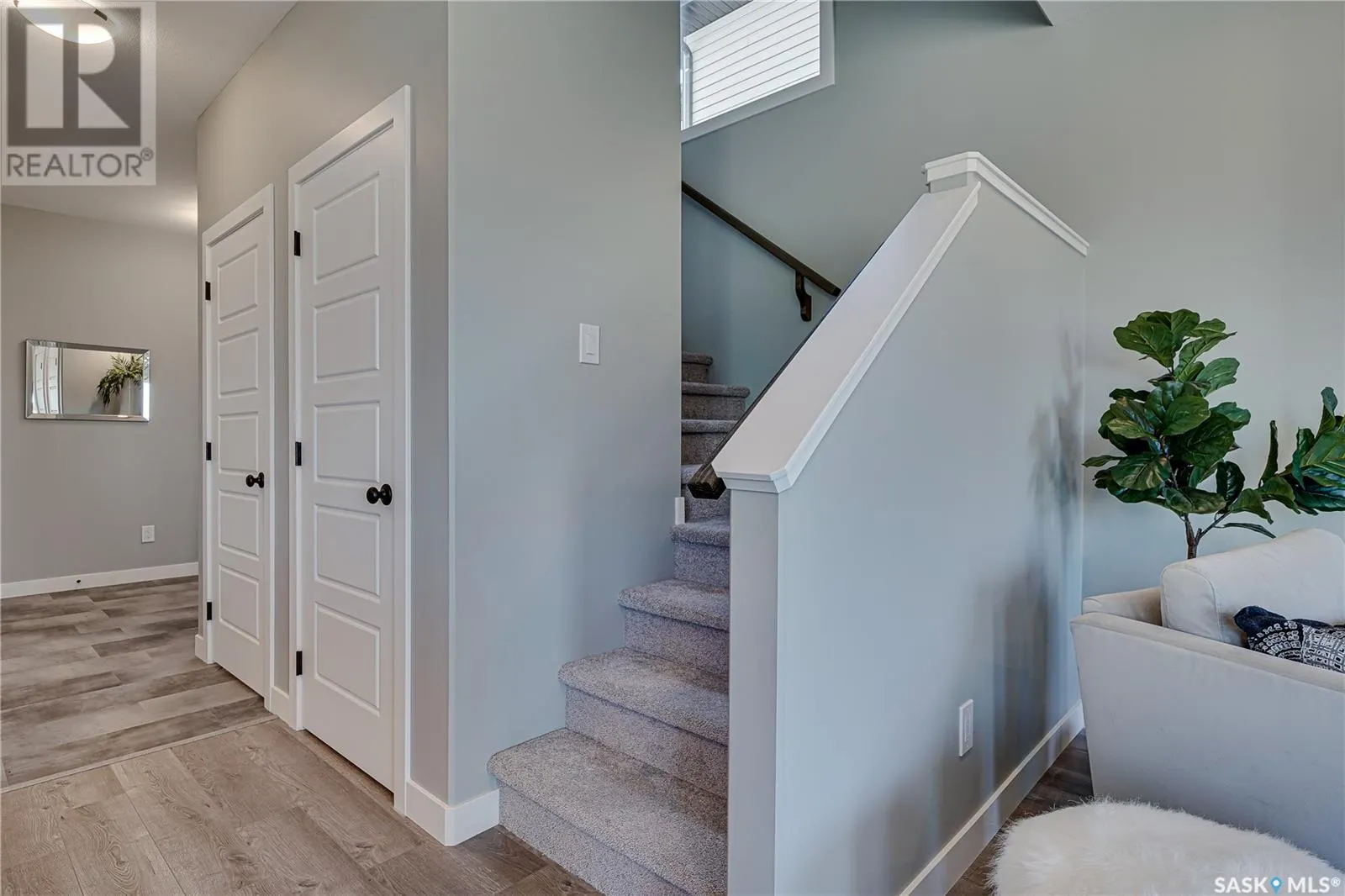 458 Doran CRESCENT