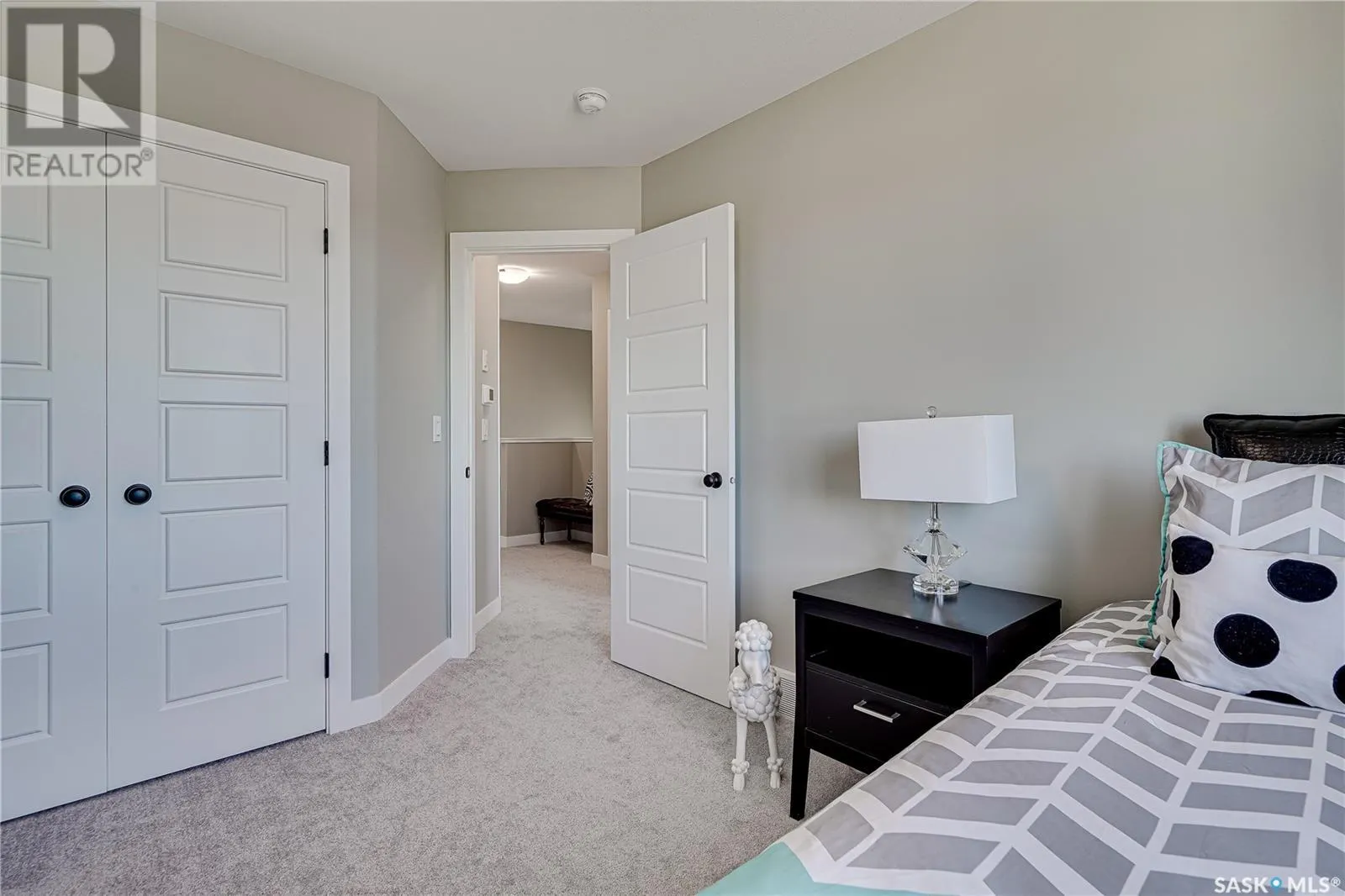458 Doran CRESCENT