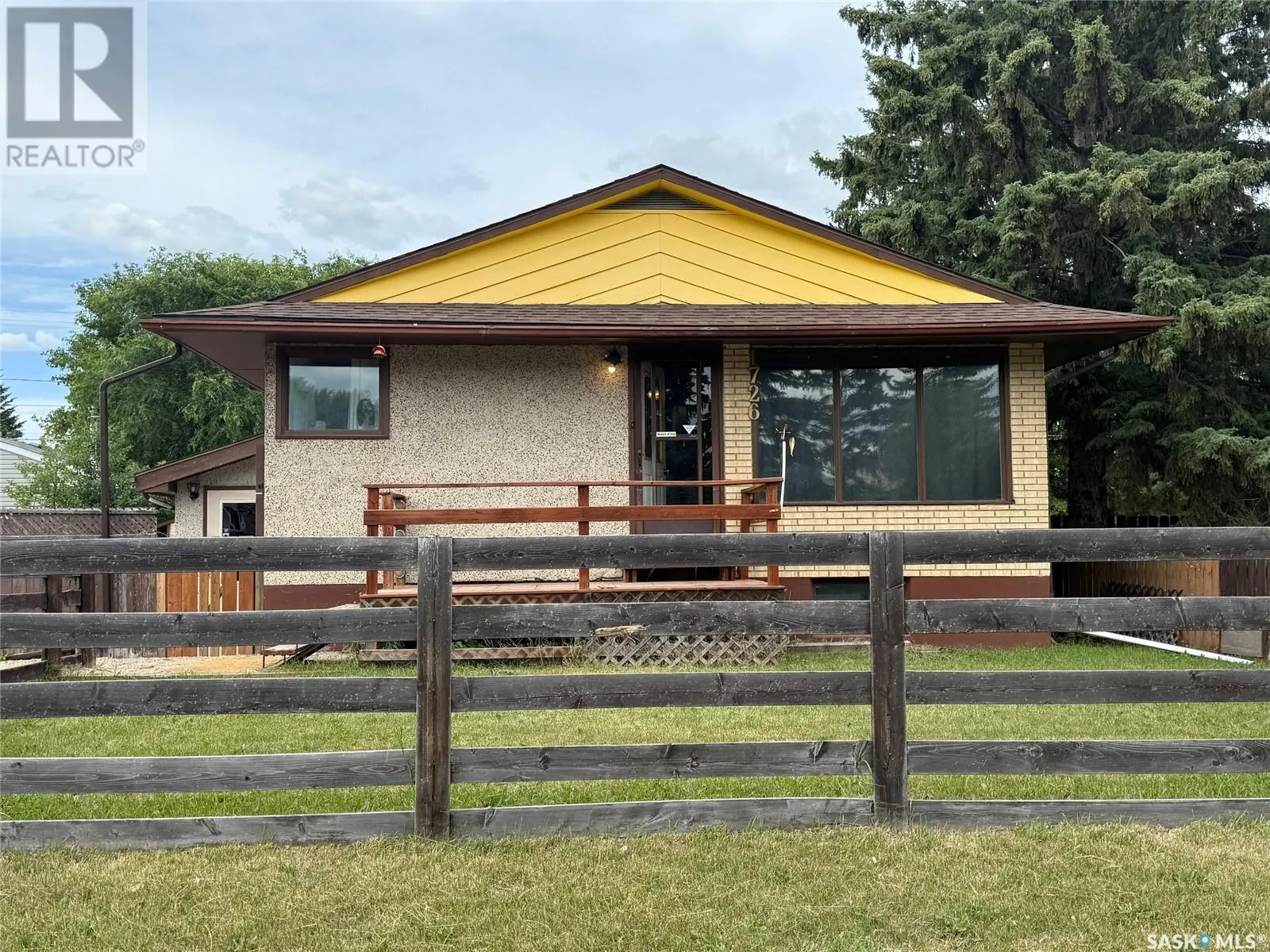 1726 15th STREET W