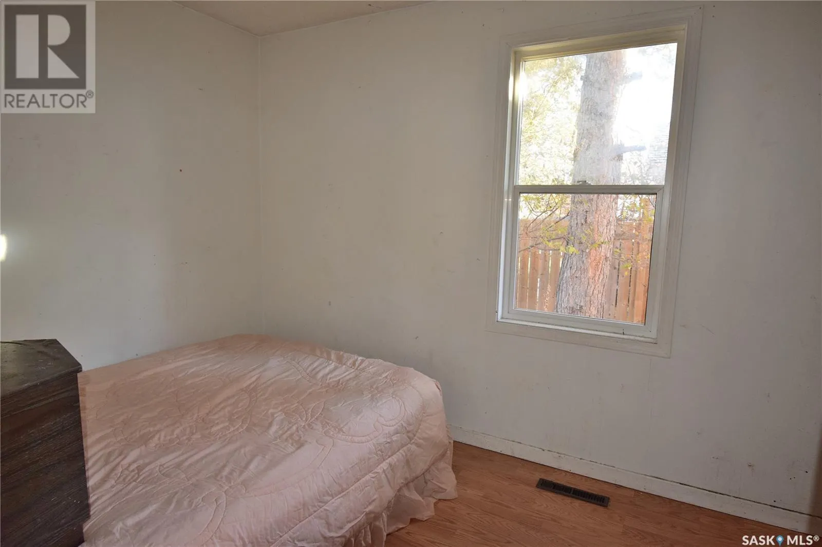 1838 15th STREET W