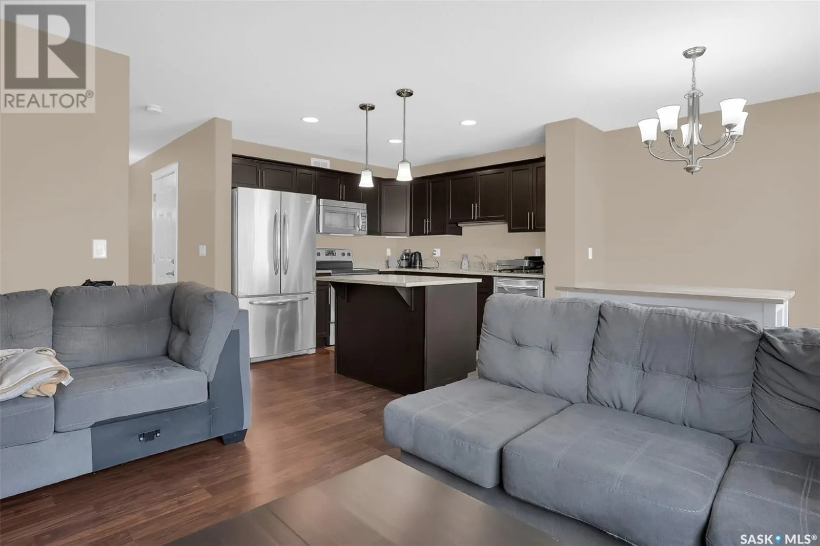 115 901 4th STREET