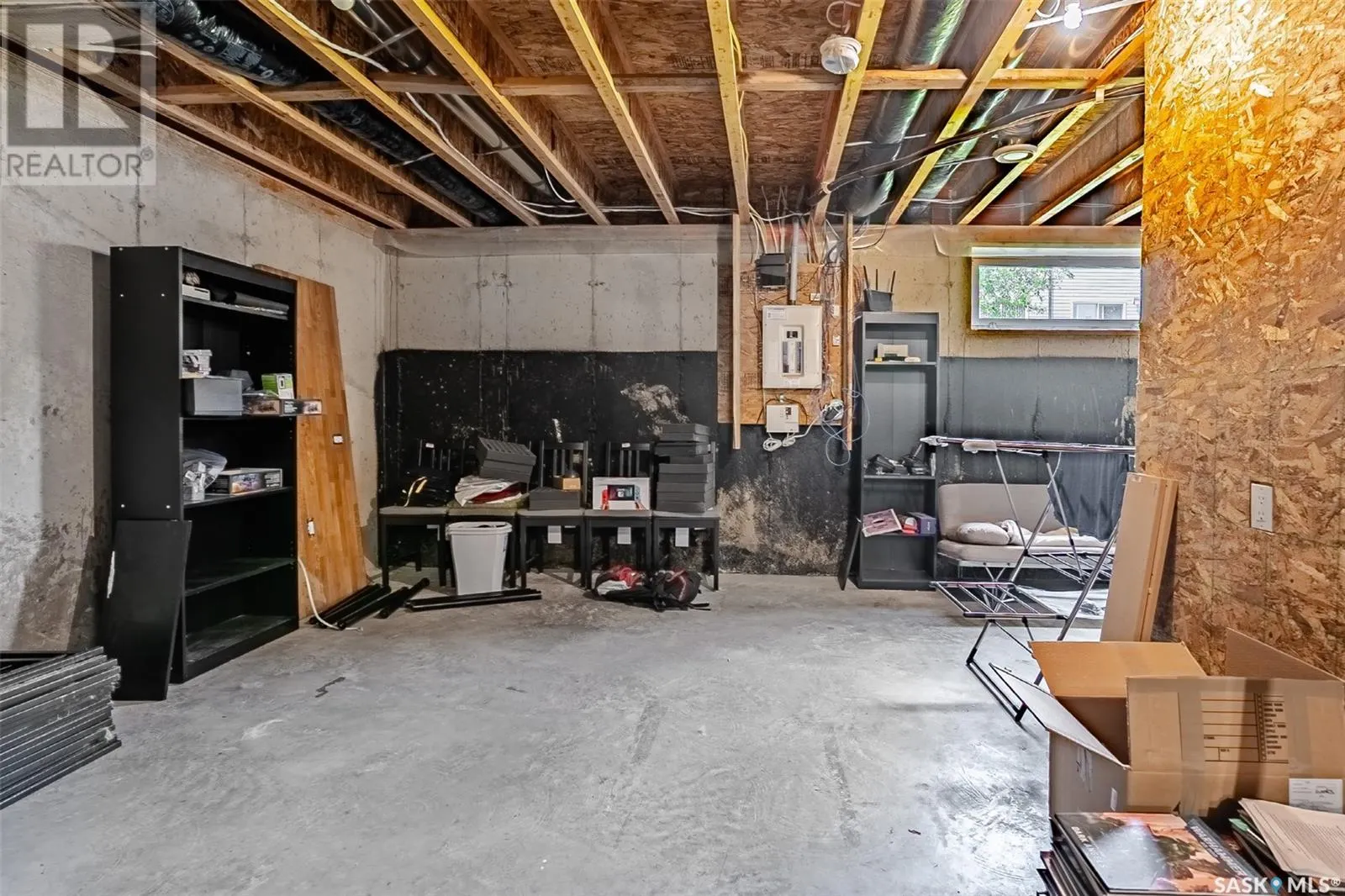 115 901 4th STREET