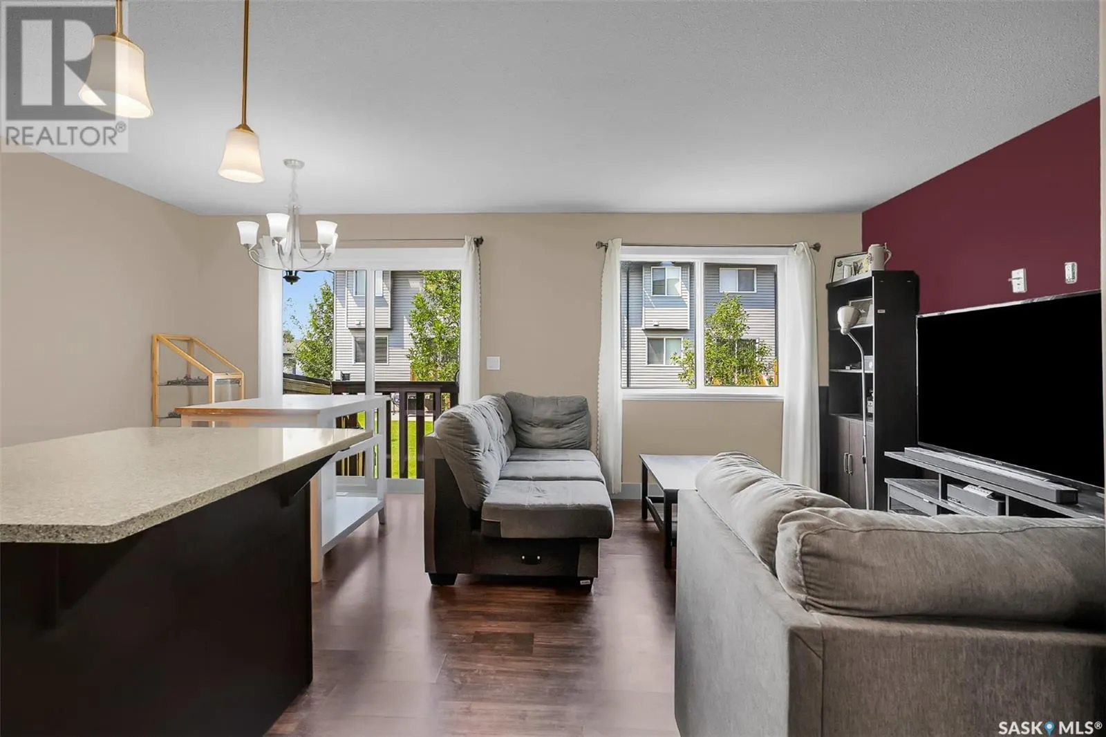 115 901 4th STREET