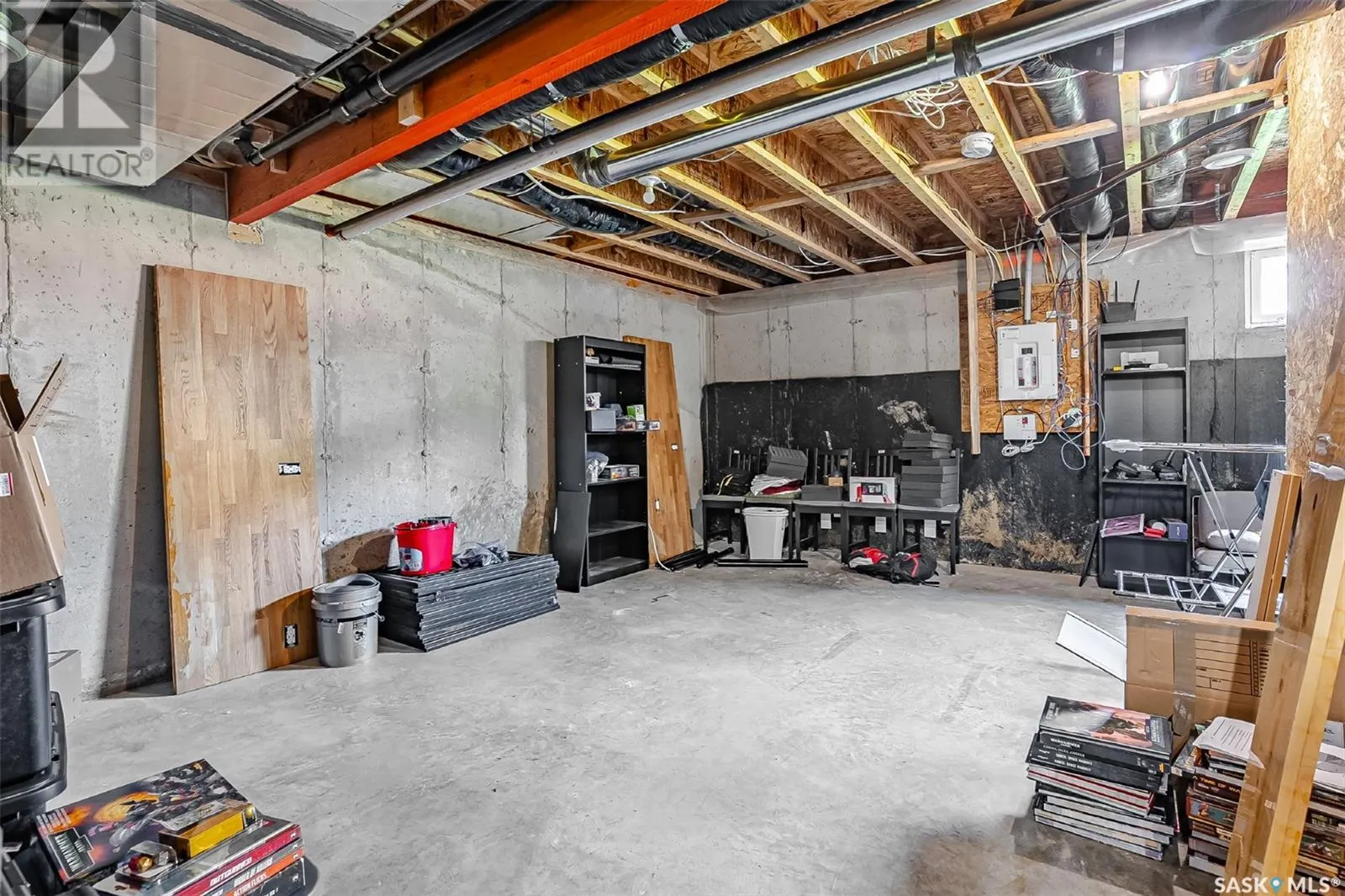 115 901 4th STREET