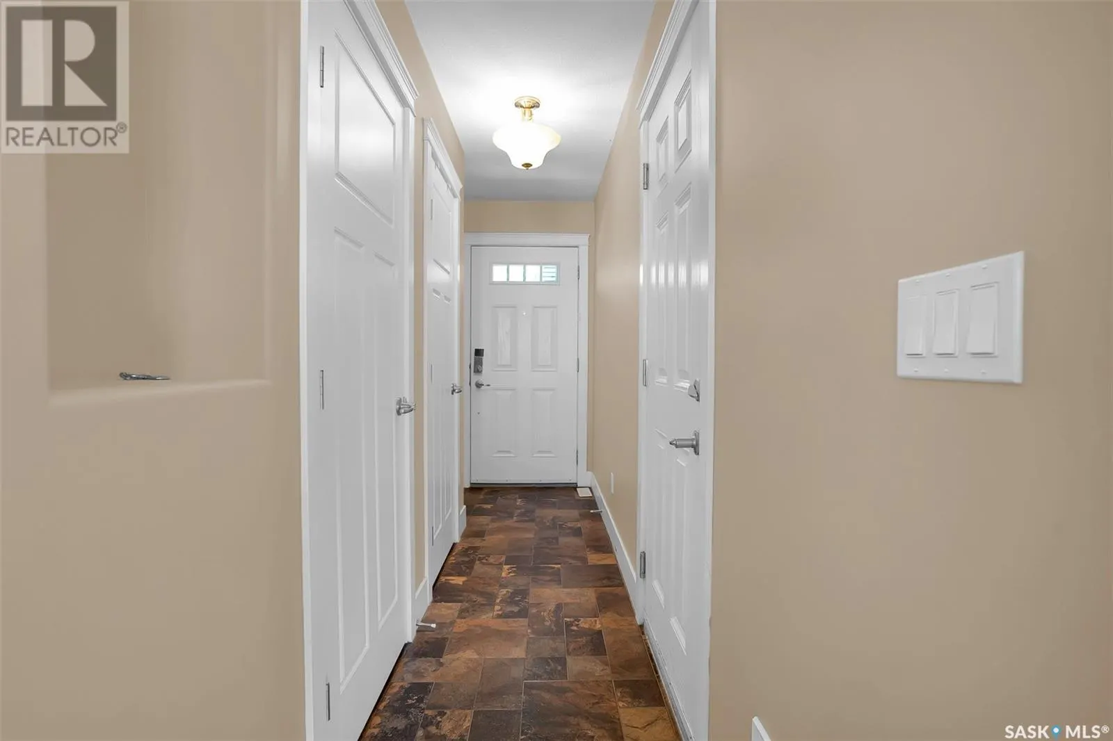 115 901 4th STREET