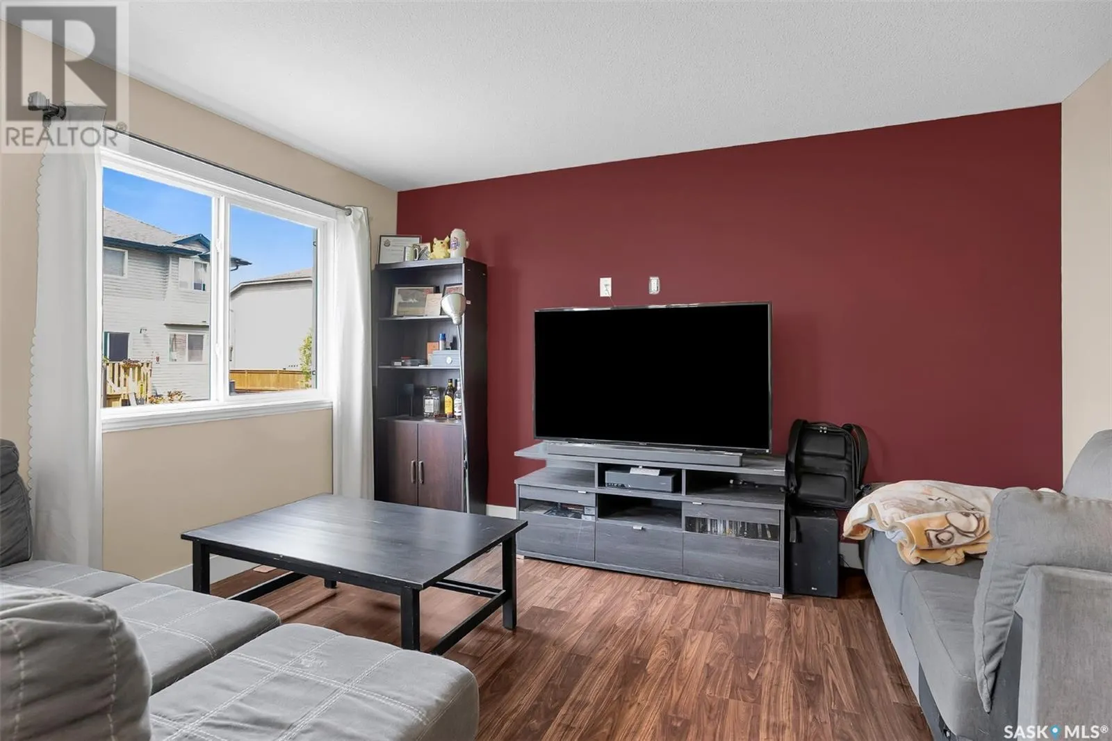 115 901 4th STREET