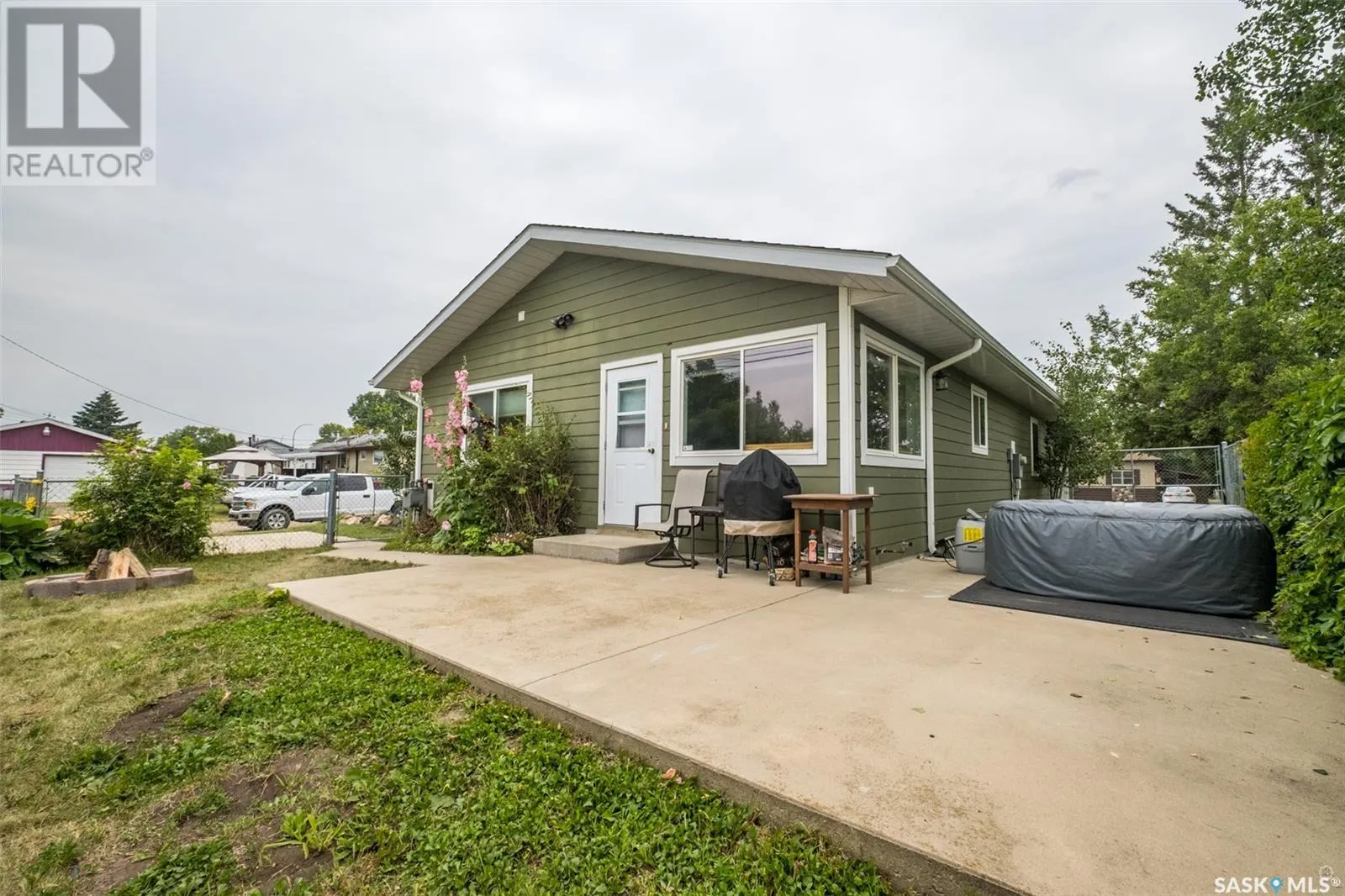 1255 18th STREET W
