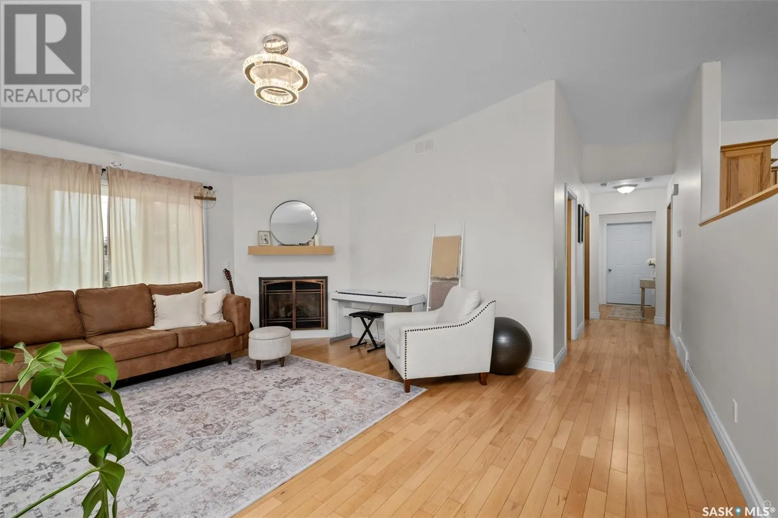 1255 18th STREET W