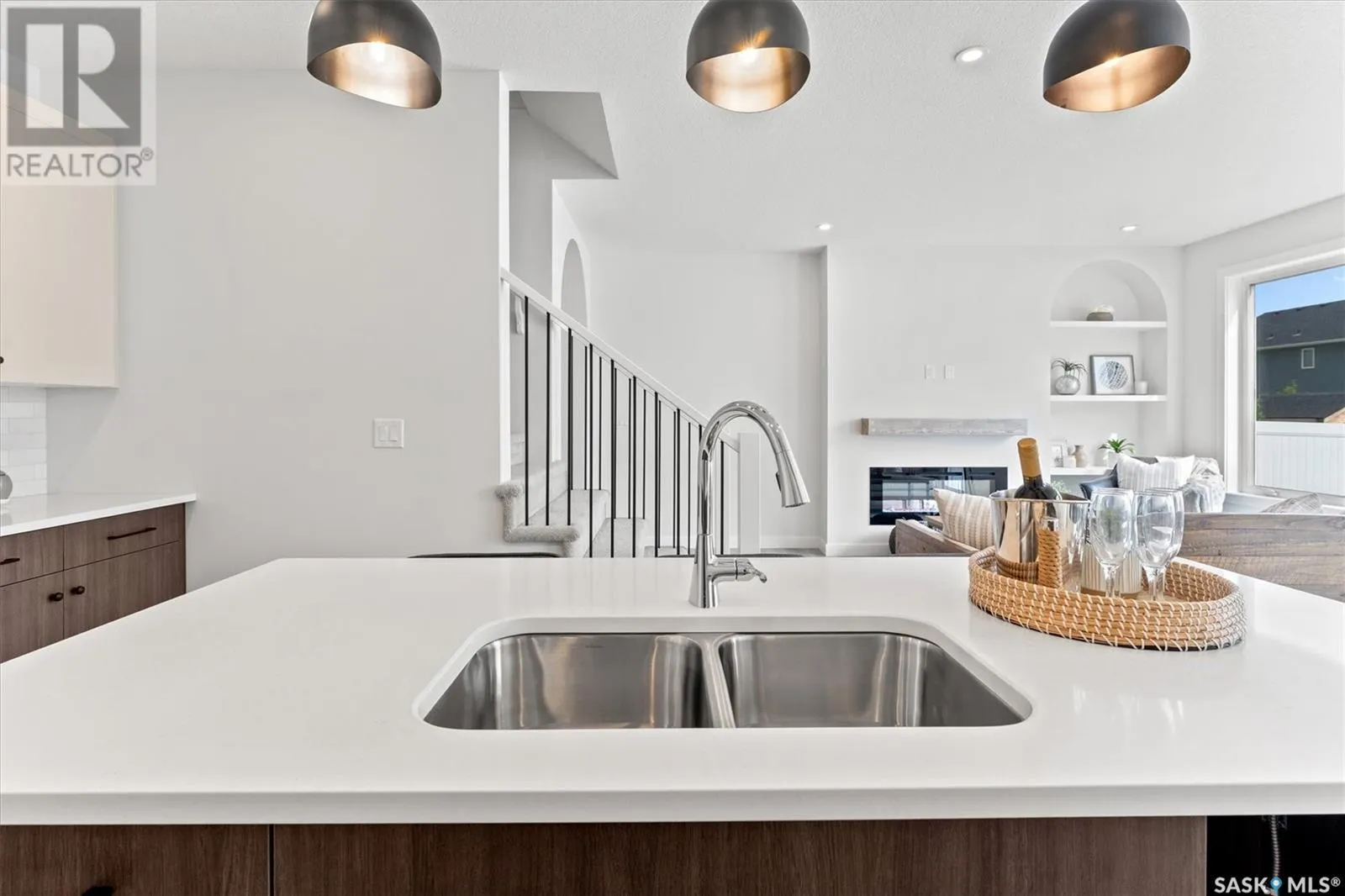 551 Pepper VIEW