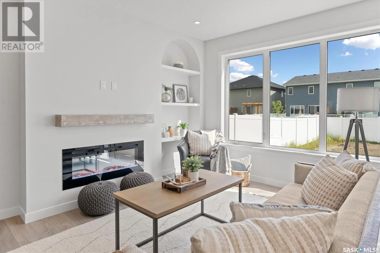 551 Pepper VIEW