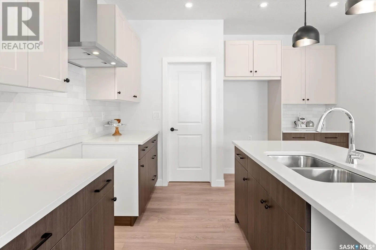 551 Pepper VIEW