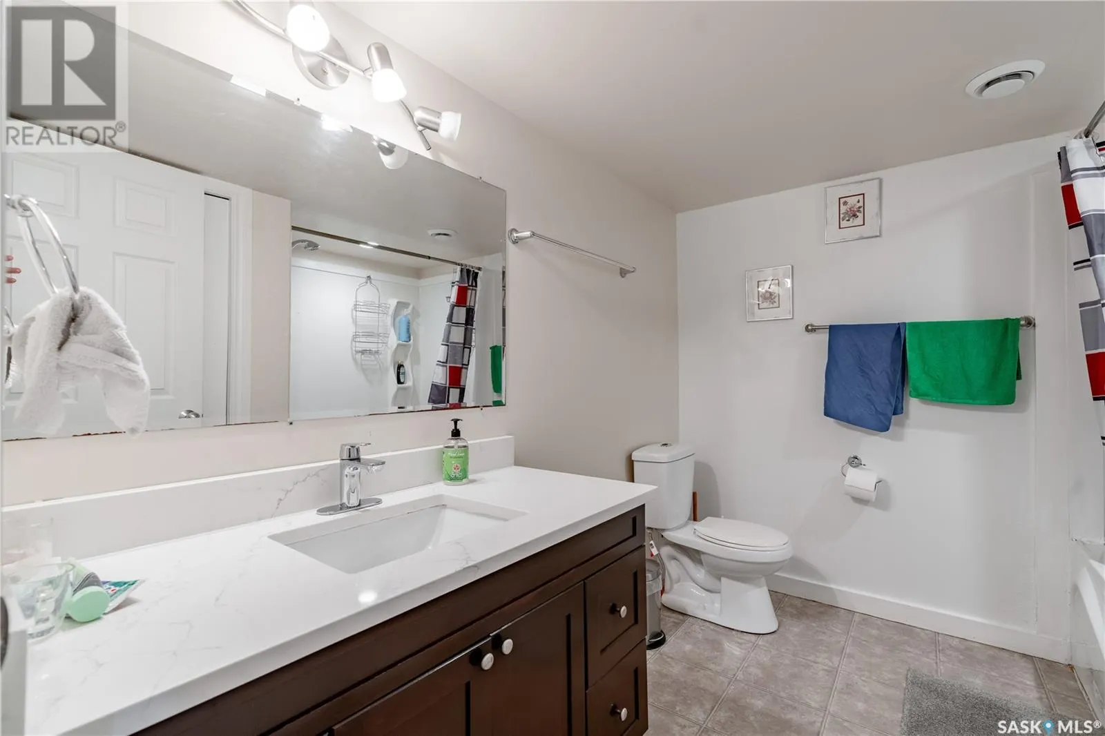250 Robertson COVE
